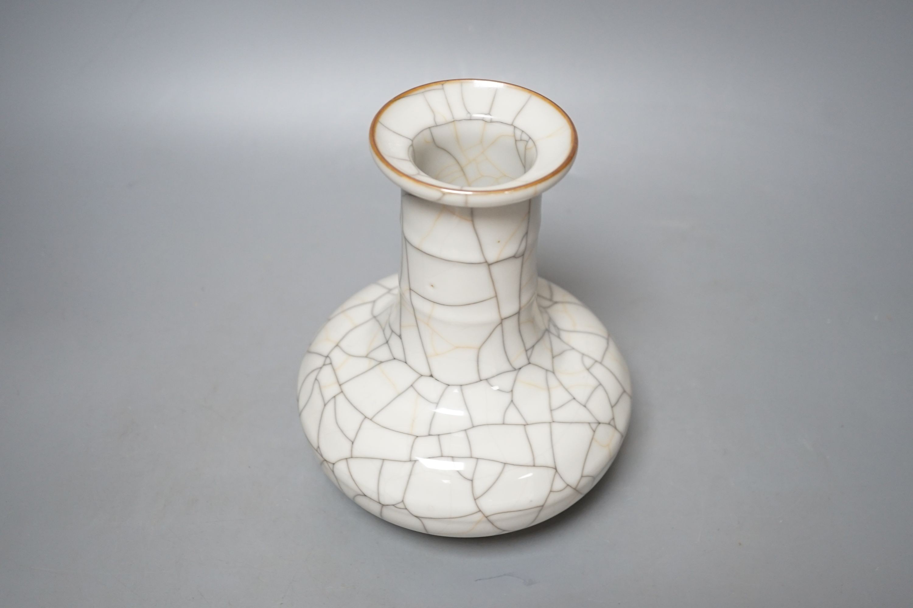 A Chinese crackle glaze vase - 18cm tall